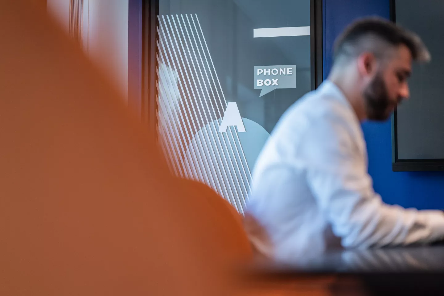 Collaborateurs en réunion